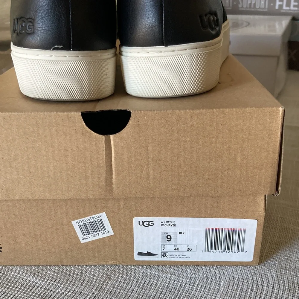 UGG size 9 Leather Slip Ons worn maybe twice. They’re to small for me. - Picture 8 of 9
